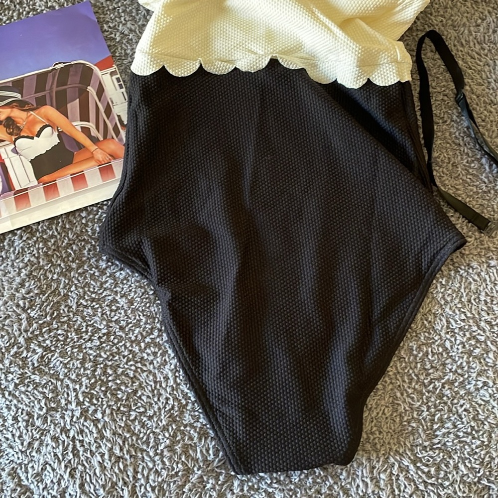 NWOT TOPSHOP Swimsuit 2 - Picture 5 of 10